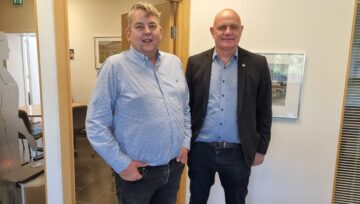 Formaður at­vinnu­vega­nefndar leit við